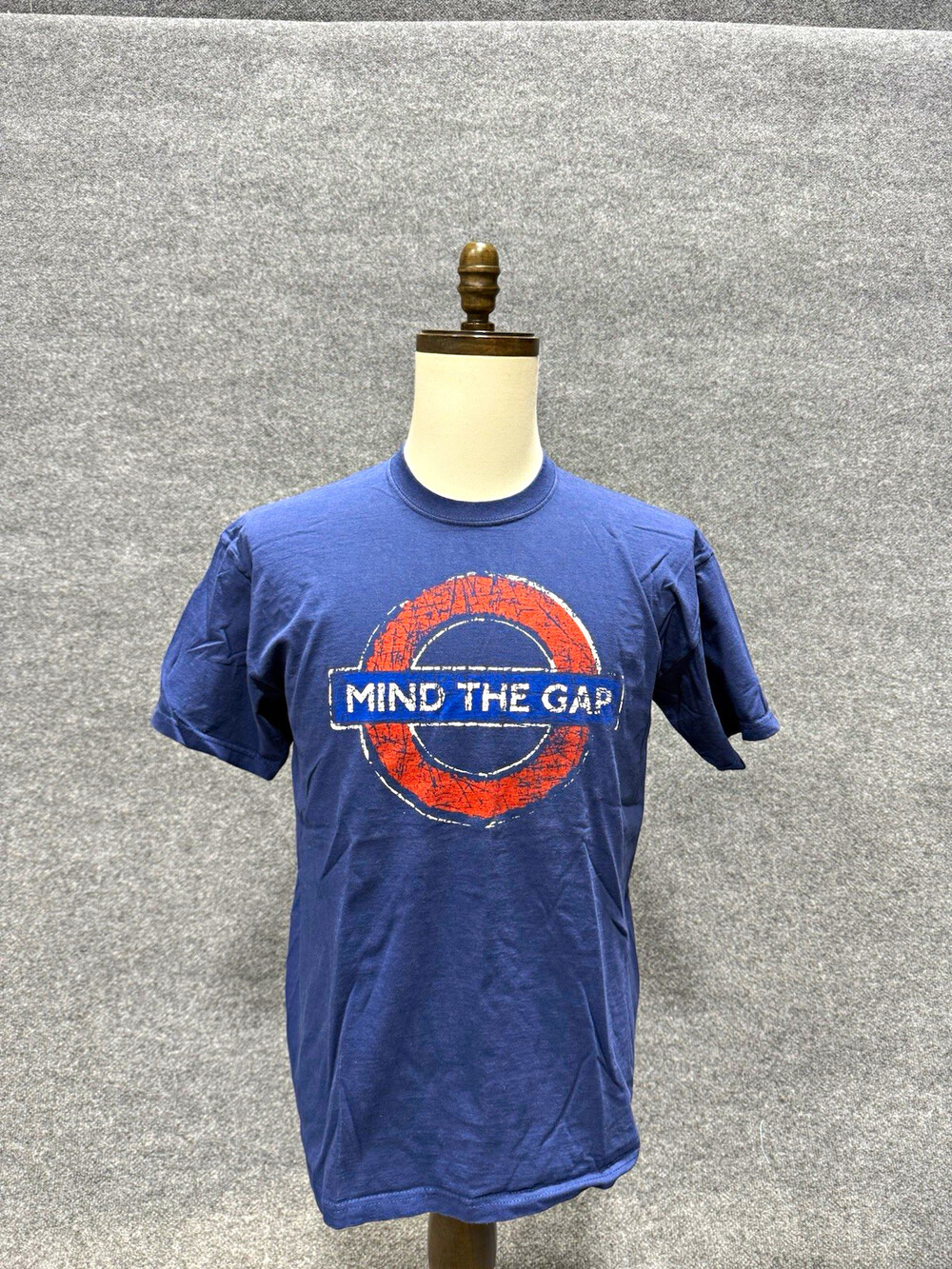 London Underground "Mind the Gap" T-Shirt Men's Medium Navy Blue Souvenir Tee